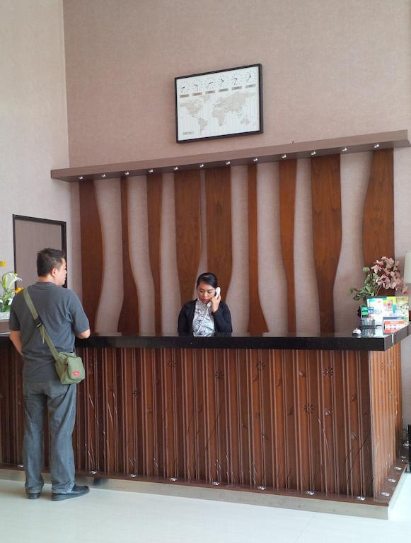 Max Hotel Makassar Luaran gambar