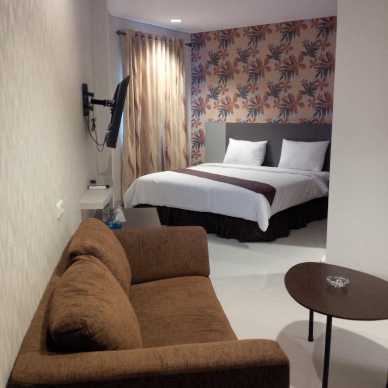 Max Hotel Makassar Bilik gambar